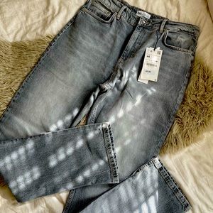 BRAND NEW ZARA SPLIT SLIM JEANS